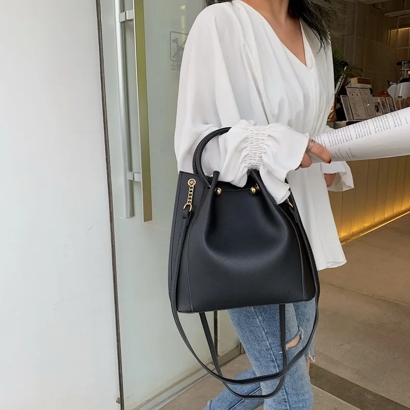 Fashion PU Leather Handbag Stylish Cross Sling Woman Lady Purses and Handbags For Women
Fashion PU Leather Handbag Stylish Cross Sling Woman Lady Purses and Handbags For Women