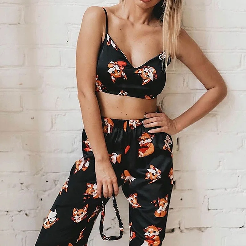 Women Printing Two Piece Sleeveless Camisole Pants V Neck Sexy Nightwear, Multi color
Women Printing Two Piece Sleeveless Camisole Pants V Neck Sexy Nightwear, Multi color