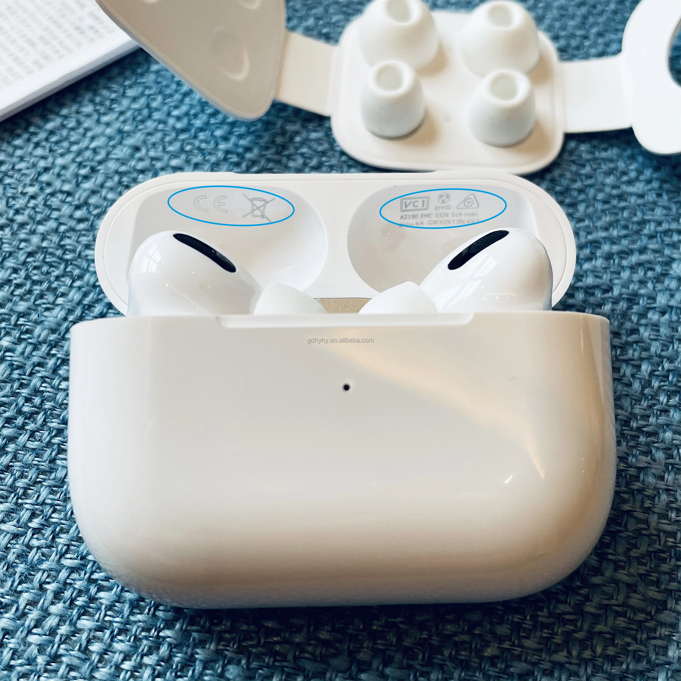 Real Transparency logo 1:1 Air pro 3 anc 1562a Wireless Headphone airoha 1562A, White
Real Transparency logo 1:1 Air pro 3 anc 1562a Wireless Headphone airoha 1562A, White