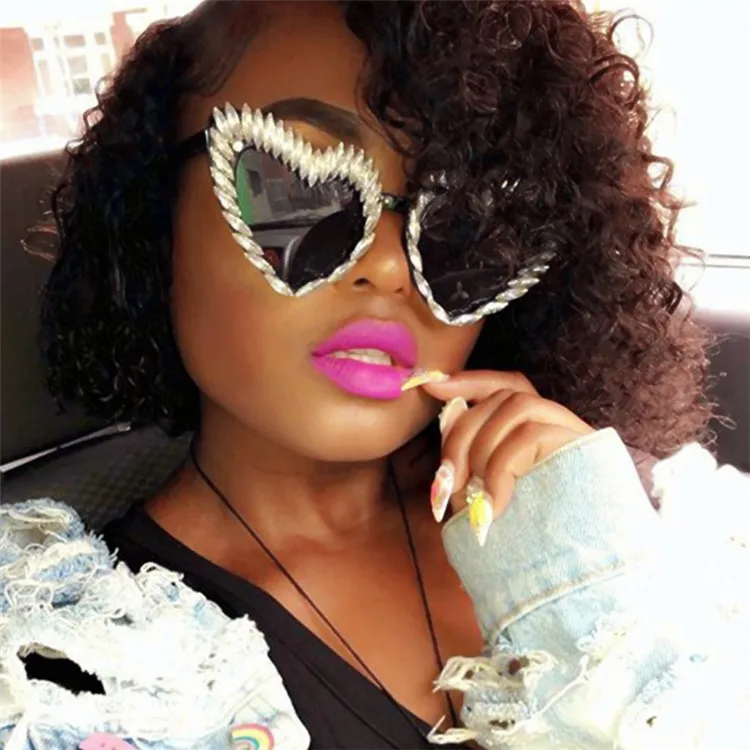 Wholesale Popular Luxury Cat Eye Sun Glasses Anti UV Trendy Women Diamond Heart Shape Shades Sunglasses with diamonds
Wholesale Popular Luxury Cat Eye Sun Glasses Anti UV Trendy Women Diamond Heart Shape Shades Sunglasses with diamonds