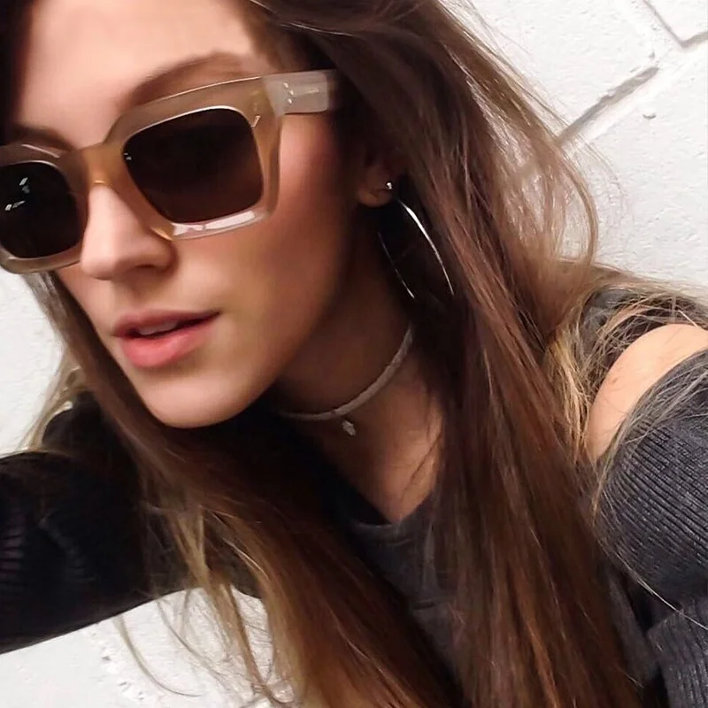 2021 Luxury UV400 Over Size Female Shades Sun Glasses, Womens PC Big Frame Popular Square Trendy Sunglasses/, Custom colors
2021 Luxury UV400 Over Size Female Shades Sun Glasses, Womens PC Big Frame Popular Square Trendy Sunglasses/, Custom colors
