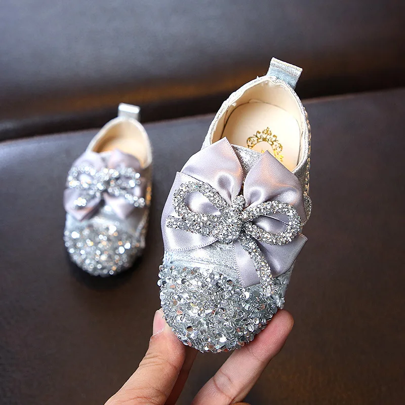 Newest Design Baby Shoes Diamond bow princess shoes With beauty bow
Newest Design Baby Shoes Diamond bow princess shoes With beauty bow