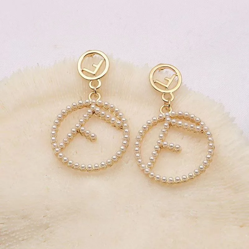 925 silver needle earrings new wild fashion pearl earrings letter F earrings jewelry, Picture shows
925 silver needle earrings new wild fashion pearl earrings letter F earrings jewelry, Picture shows