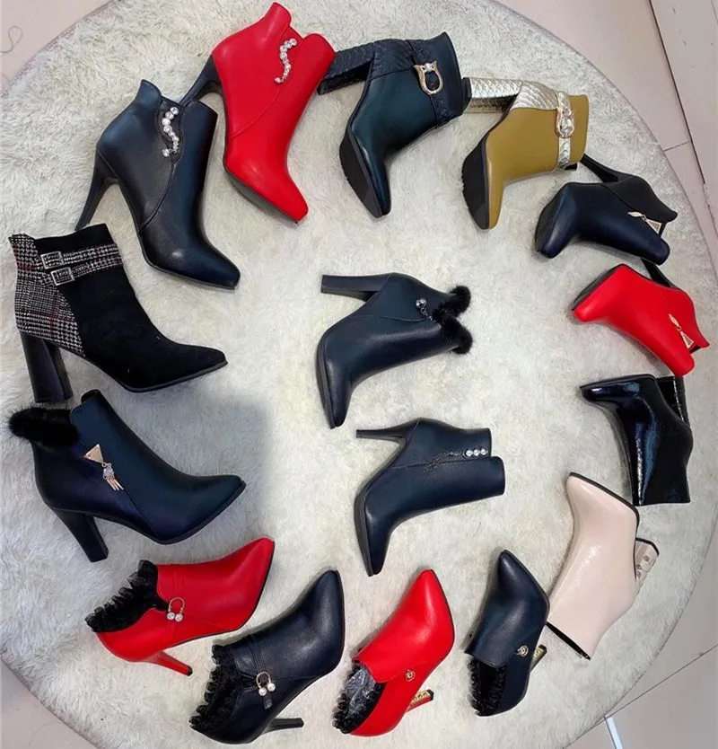 Cheap and good-selling short boots Fashionable autumn and winter women's shoes with heels
Cheap and good-selling short boots Fashionable autumn and winter women's shoes with heels