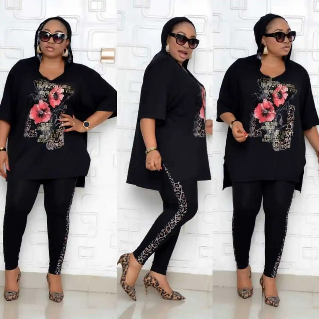 Turkey Clothes Africa Women's 2020 New Print hat T-shirt leisure suit trousers two-piece mother's suit heavy material, As showed
Turkey Clothes Africa Women's 2020 New Print hat T-shirt leisure suit trousers two-piece mother's suit heavy material, As showed