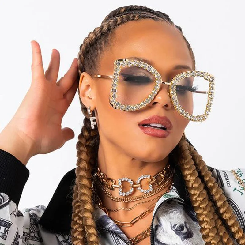 GY3231 Hottest Women Rhinestones Newest Metal Transparent Sunglasses Trendy Diamonds Bling Glasses 2021
GY3231 Hottest Women Rhinestones Newest Metal Transparent Sunglasses Trendy Diamonds Bling Glasses 2021