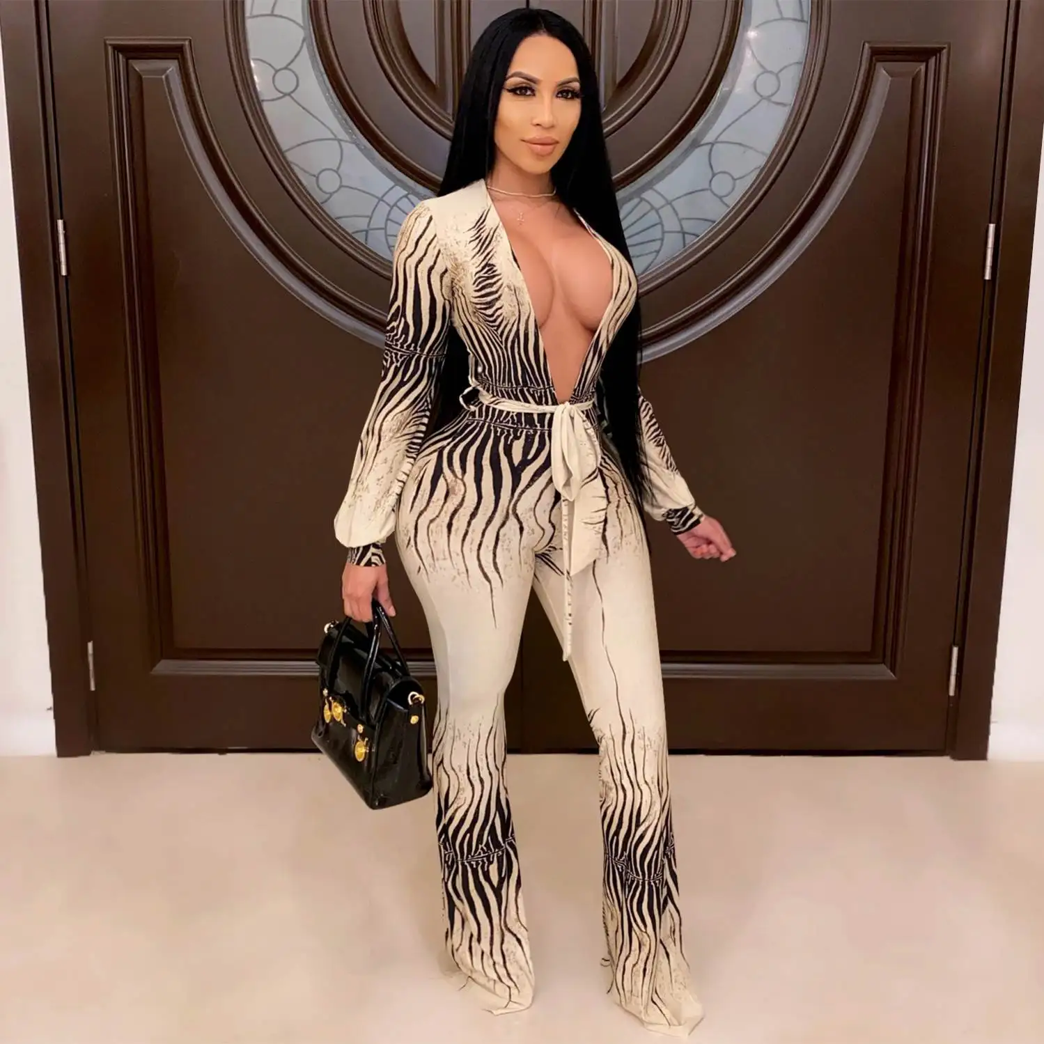 2021 Women Clothes Longsleeve High Waist Jumsuit Sexy V Neck Printed Jumpsuit With Belt Ladies One Piece Jumpsuits Women's, Blue,apricot,pink
2021 Women Clothes Longsleeve High Waist Jumsuit Sexy V Neck Printed Jumpsuit With Belt Ladies One Piece Jumpsuits Women's, Blue,apricot,pink