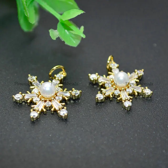 CZ Zircon Paved Cute Snowflake Metal Snow Flower Charms Jewelry Findings Earring Accessories
CZ Zircon Paved Cute Snowflake Metal Snow Flower Charms Jewelry Findings Earring Accessories
