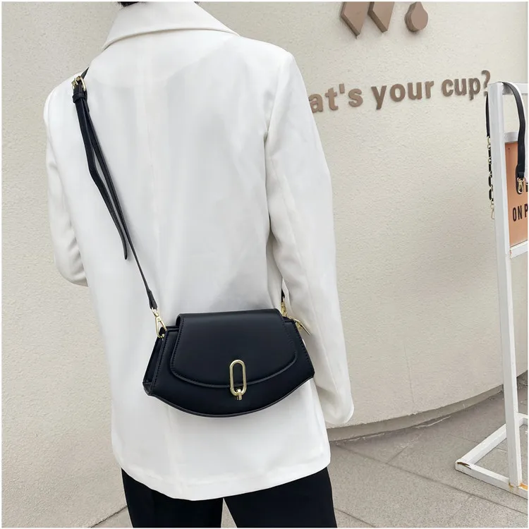 New Fashion Custom PU Leather Retro Metal Ring Handbag single Shoulder Luxury Handbags For Women, Customizable
New Fashion Custom PU Leather Retro Metal Ring Handbag single Shoulder Luxury Handbags For Women, Customizable