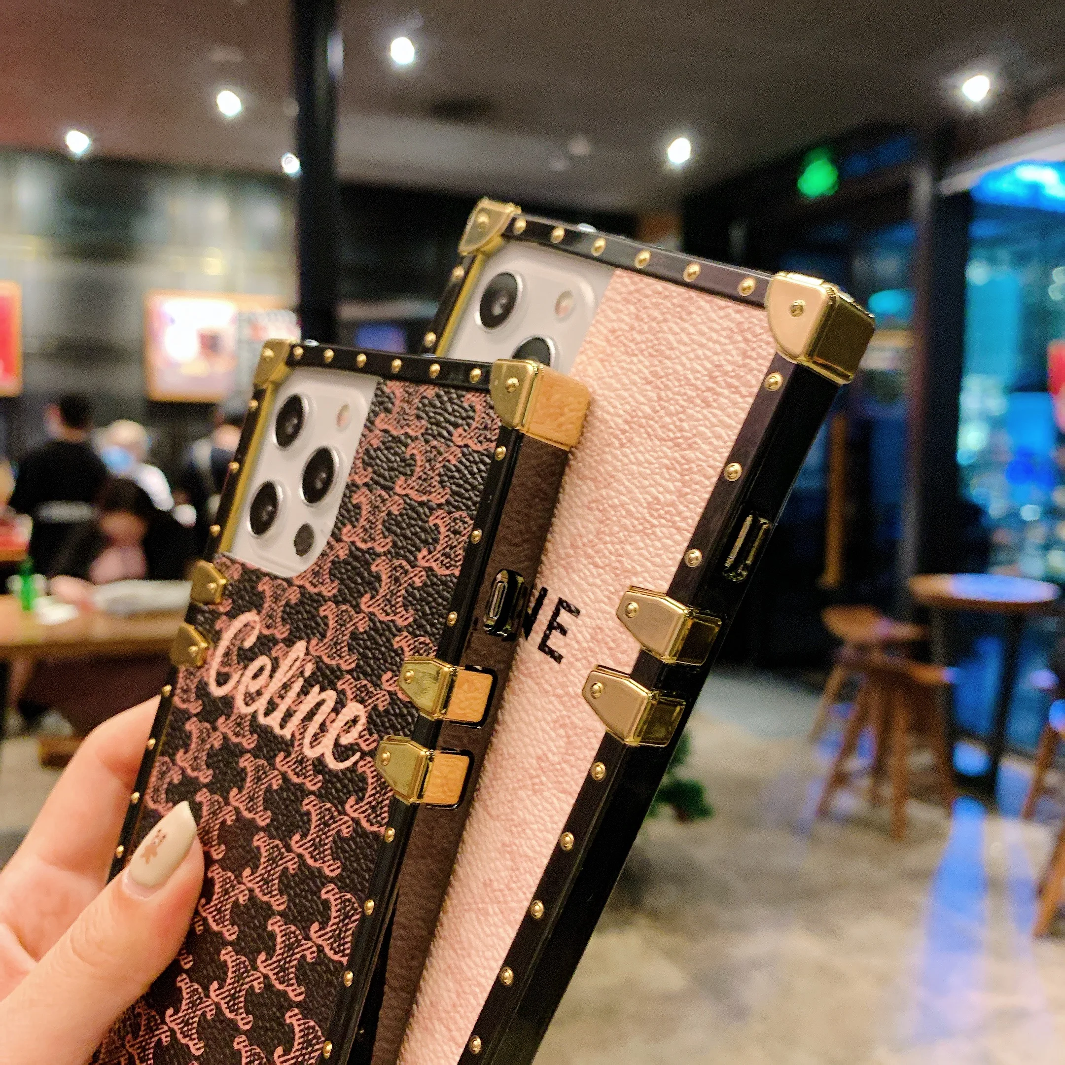 Luxury PU Leather Soft Shockproof Back Cover case For iPhone 12 Pro XS XR Max honeybee Square phone case
Luxury PU Leather Soft Shockproof Back Cover case For iPhone 12 Pro XS XR Max honeybee Square phone case