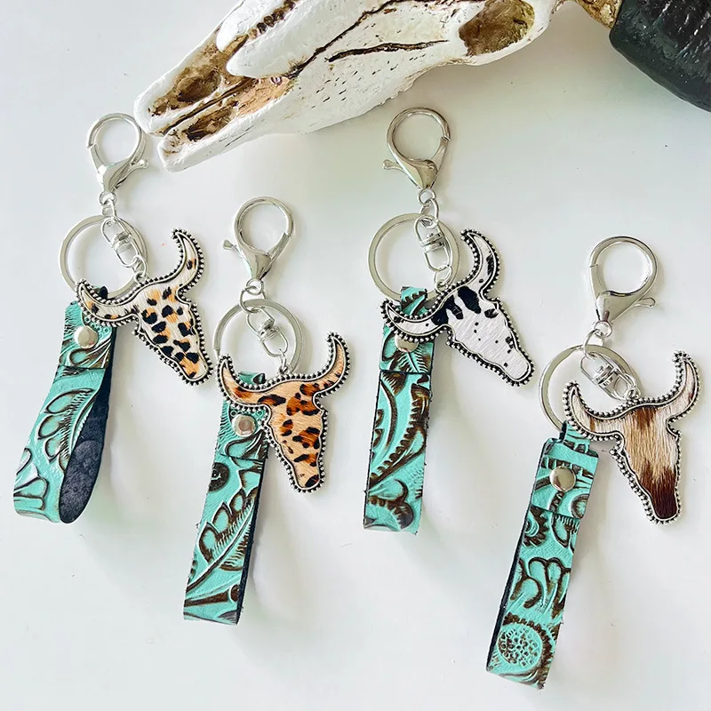 Western Style Leather Keychain Vintage Green Leather Embossed Cow Head Bag Pendant Jewelry
Western Style Leather Keychain Vintage Green Leather Embossed Cow Head Bag Pendant Jewelry