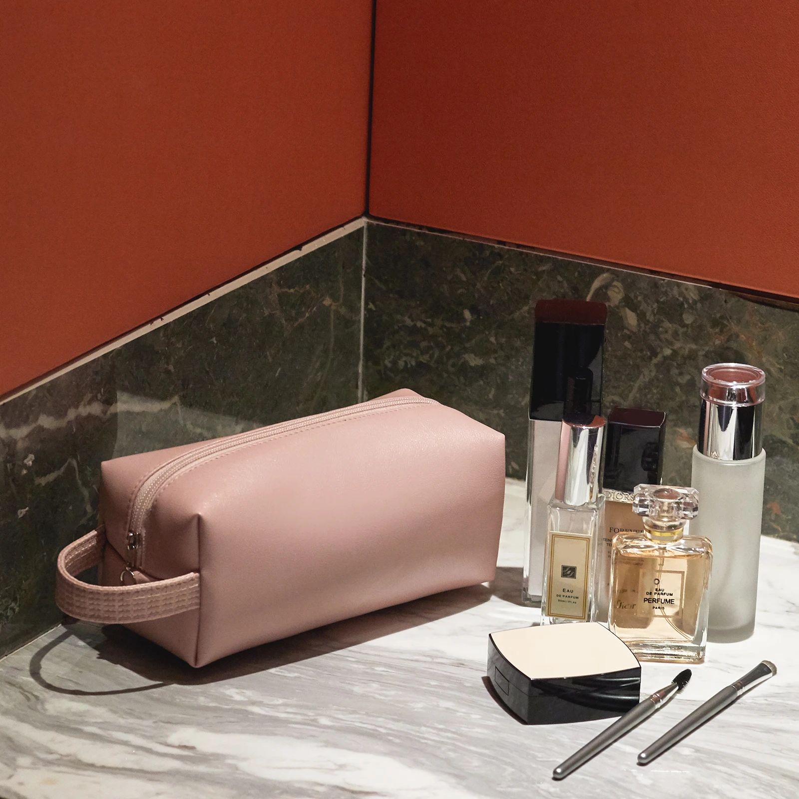 Custom Private Label Waterproof PU Leather Bag coralline colour cases Travel Makeup Cosmetic Bag, Customizable
Custom Private Label Waterproof PU Leather Bag coralline colour cases Travel Makeup Cosmetic Bag, Customizable