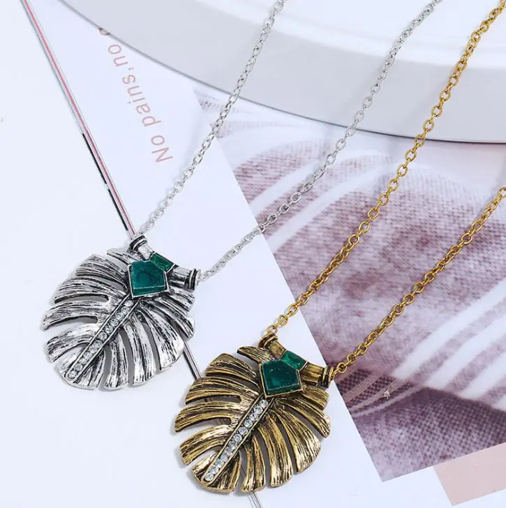 Factory direct sales fashion banana leaf pendant long necklace personality simple diamond leaf sweater chain women
Factory direct sales fashion banana leaf pendant long necklace personality simple diamond leaf sweater chain women