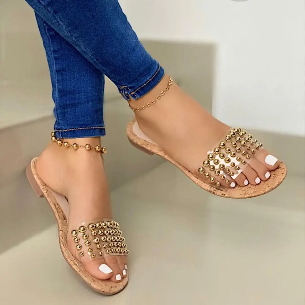 2020 European&American ladies flat metal plus size women slippers&sandals, Black golden or customized
2020 European&American ladies flat metal plus size women slippers&sandals, Black golden or customized