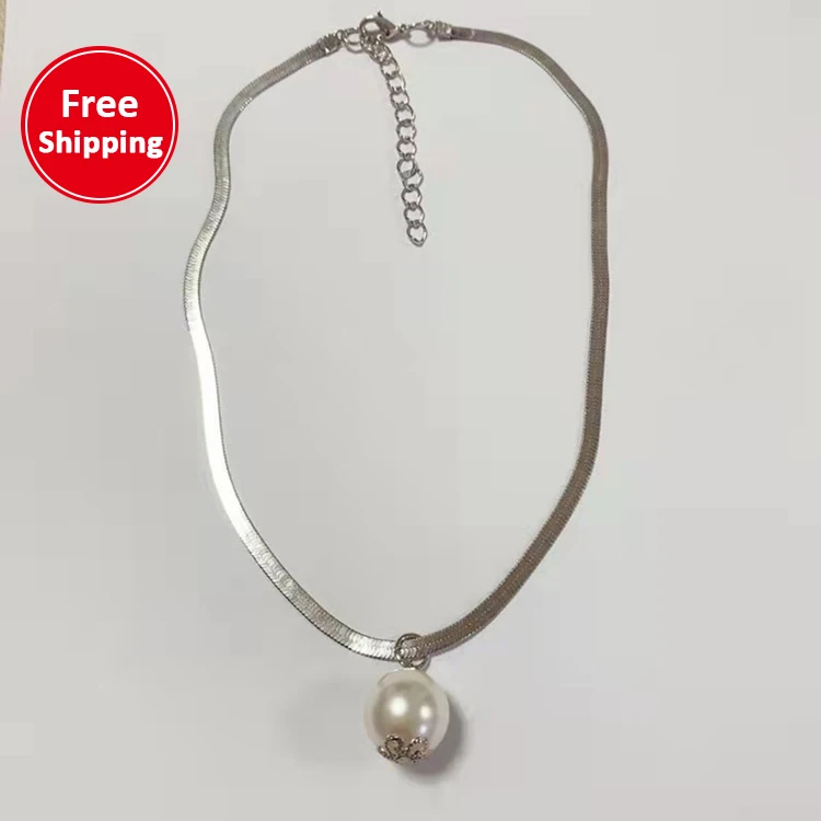 Free shipping/dorp shipping European and American Jewelry Pearl Necklace Human Head Square Brand Pendant Exaggerated Necklace
Free shipping/dorp shipping European and American Jewelry Pearl Necklace Human Head Square Brand Pendant Exaggerated Necklace