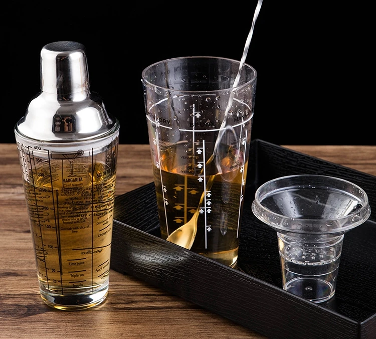 BBA135 Glass Cocktail Shaker Transparent Scale Hand crank Shaker Flagon Party Bar Cocktail Snow Grams Cup
BBA135 Glass Cocktail Shaker Transparent Scale Hand crank Shaker Flagon Party Bar Cocktail Snow Grams Cup