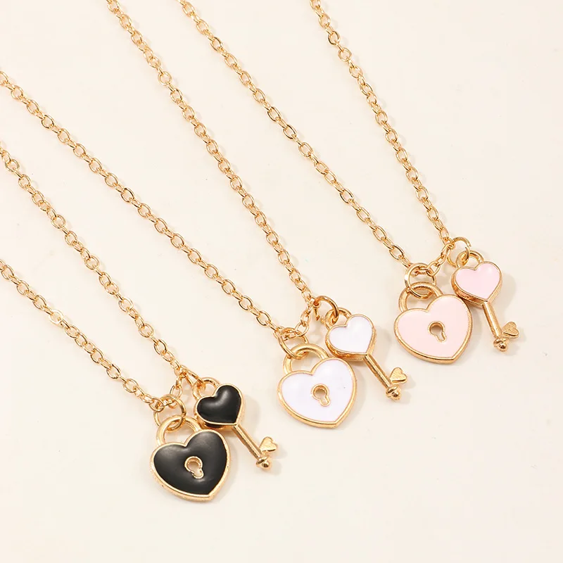 3Pcs/Set Wholesale Selling Charm Heart Lock Drop Oil Necklace Colorful Love Pattern Key Lock Pendant Necklace Female Gifts
3Pcs/Set Wholesale Selling Charm Heart Lock Drop Oil Necklace Colorful Love Pattern Key Lock Pendant Necklace Female Gifts