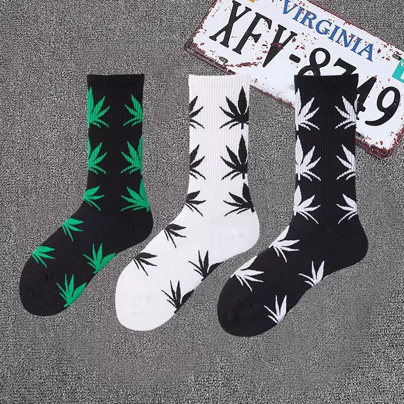 Autumn And Winter Three Pairs Of Socks Men's Trend Long Tube Men's High-top Middle Tube Cotton Sports Stockings Customizable
Autumn And Winter Three Pairs Of Socks Men's Trend Long Tube Men's High-top Middle Tube Cotton Sports Stockings Customizable