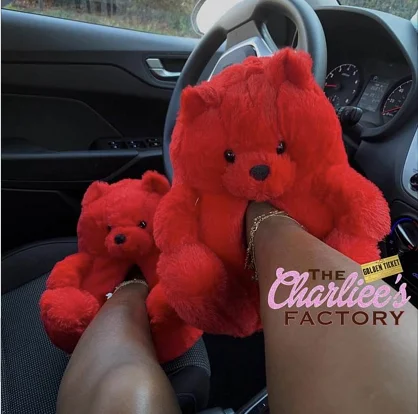 Fashion Trendy Furry Slippers Warm Home Indoor cartoon slides Fluffy Teddy Bear Slipper 
Fashion Trendy Furry Slippers Warm Home Indoor cartoon slides Fluffy Teddy Bear Slipper