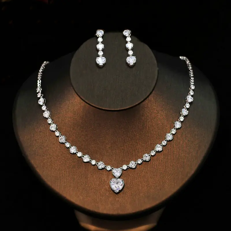 Korean bridal jewelry platinum plated women zircon heart shape engagement necklace earrings wedding jewelry set for women
Korean bridal jewelry platinum plated women zircon heart shape engagement necklace earrings wedding jewelry set for women