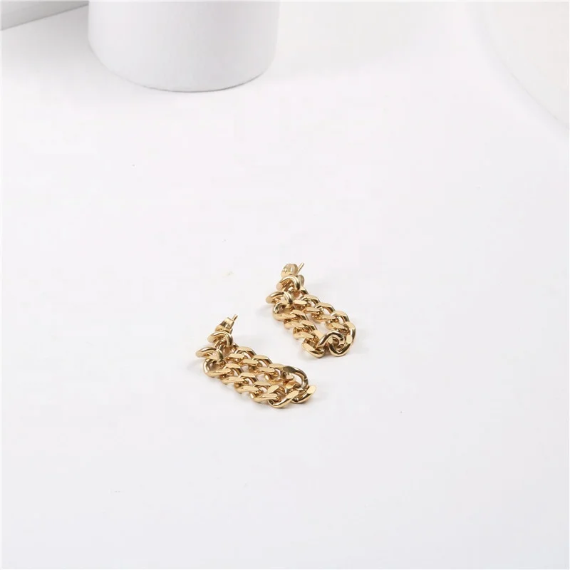 2021 18K Gold Earrings Double Metal Chain Jewelry Earrings Minimalist Earrings Wholesale
2021 18K Gold Earrings Double Metal Chain Jewelry Earrings Minimalist Earrings Wholesale