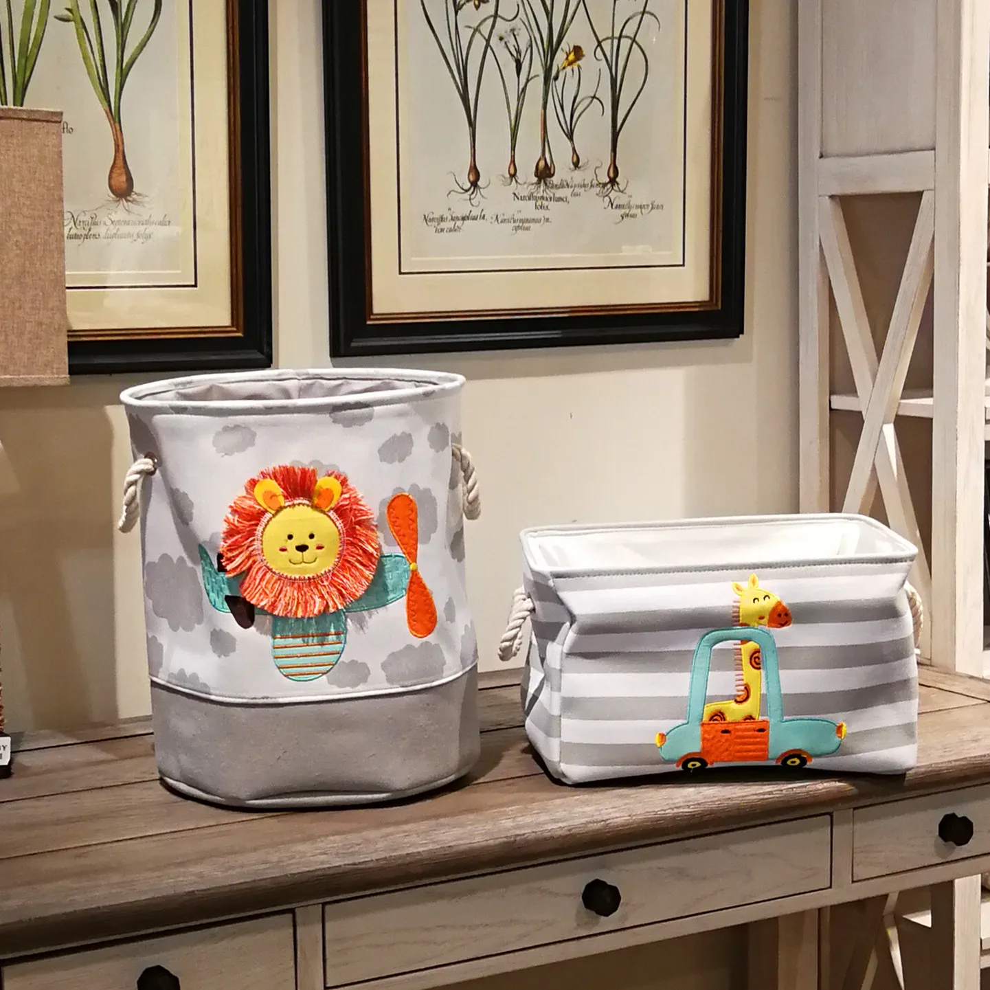 New design canvas laundry basket custom cartoon print foldable laundry basket, Customized color
New design canvas laundry basket custom cartoon print foldable laundry basket, Customized color