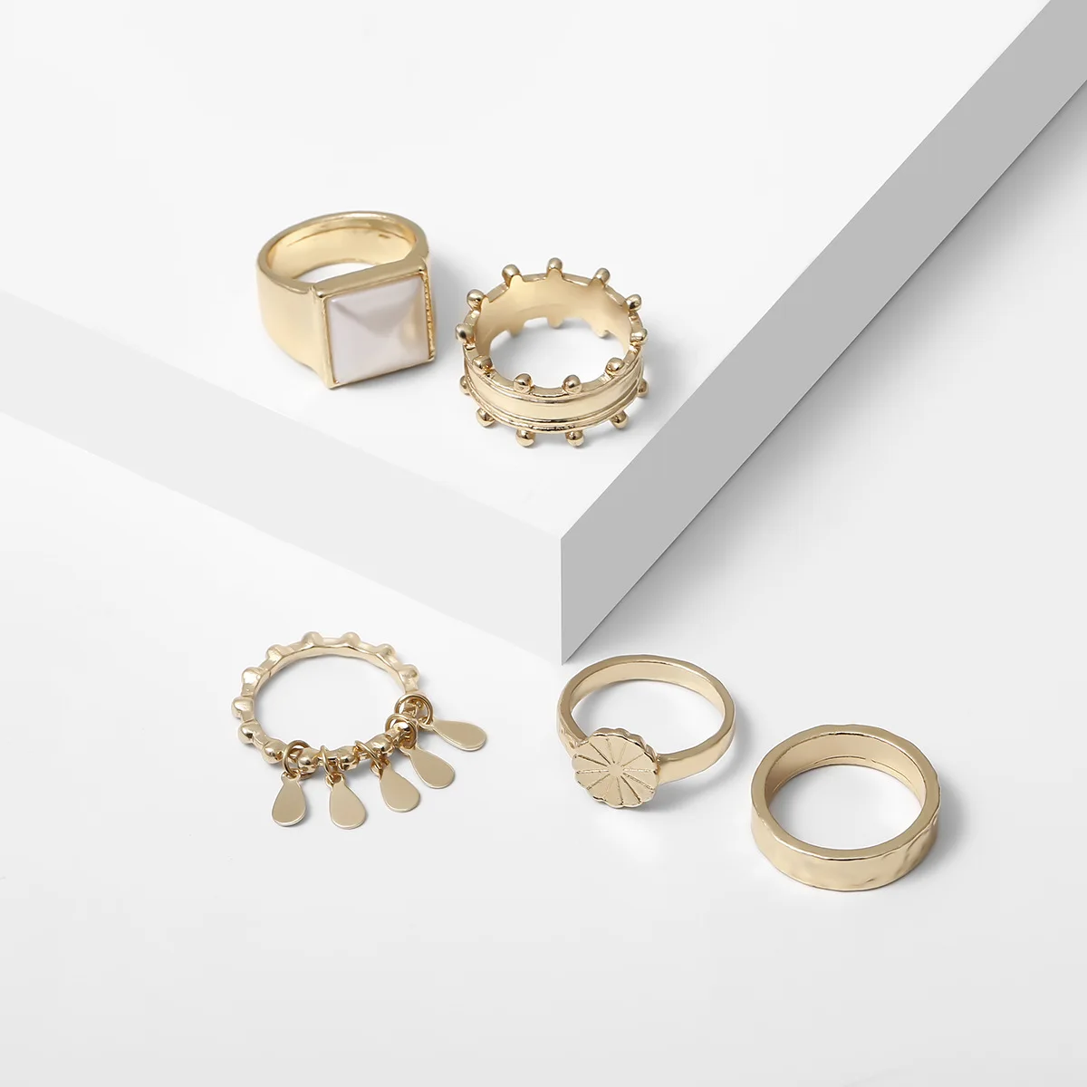 wedding rings set couple engagement Bohemian creative carved Star Jewel ring personalized fashion hollow set ring, Gold
wedding rings set couple engagement Bohemian creative carved Star Jewel ring personalized fashion hollow set ring, Gold
