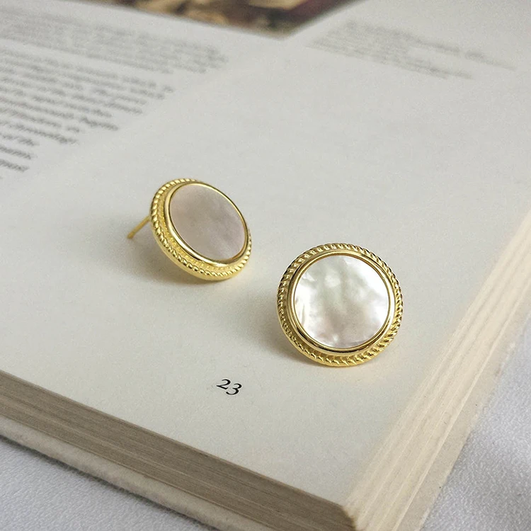 Jewelry s925 sterling silver earrings style sweet temperament white shell female round shell earrings, Picture shows
Jewelry s925 sterling silver earrings style sweet temperament white shell female round shell earrings, Picture shows