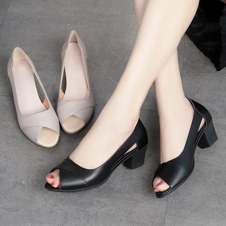 2022 Summer Office Lady Block Heel Pumps Solid Color Peep Toe Hollow Ankle Wrap PU Women Sandals Shoes
2022 Summer Office Lady Block Heel Pumps Solid Color Peep Toe Hollow Ankle Wrap PU Women Sandals Shoes