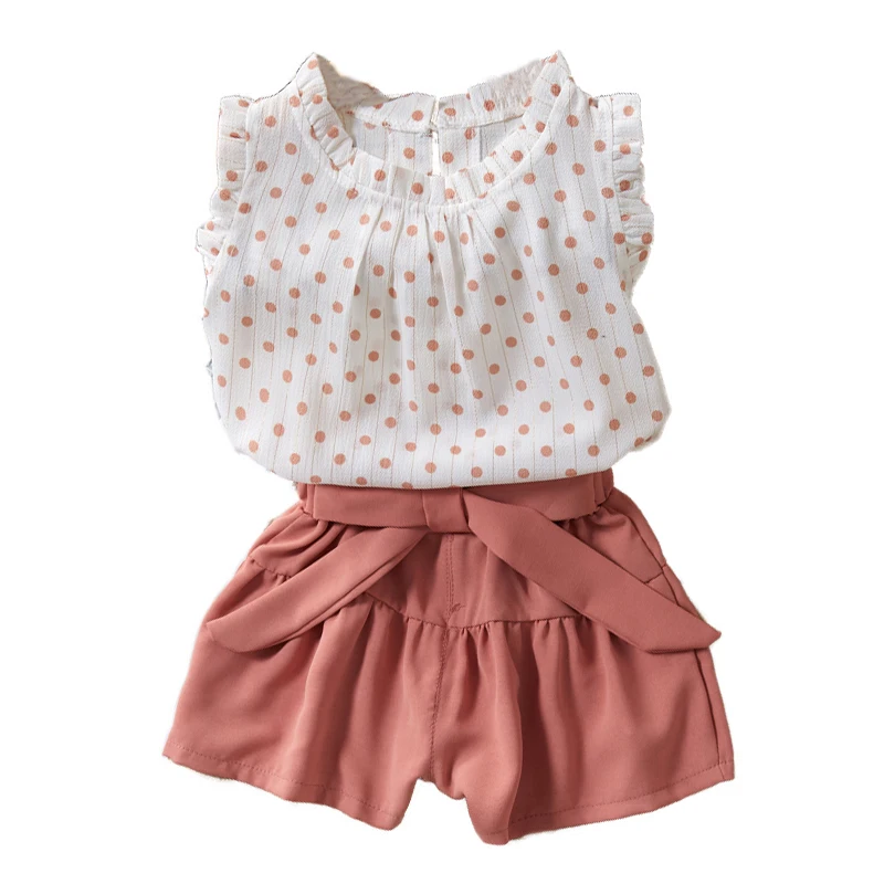 New summer casual wind flower design short-sleeved T-shirt + double pocket pants
New summer casual wind flower design short-sleeved T-shirt + double pocket pants