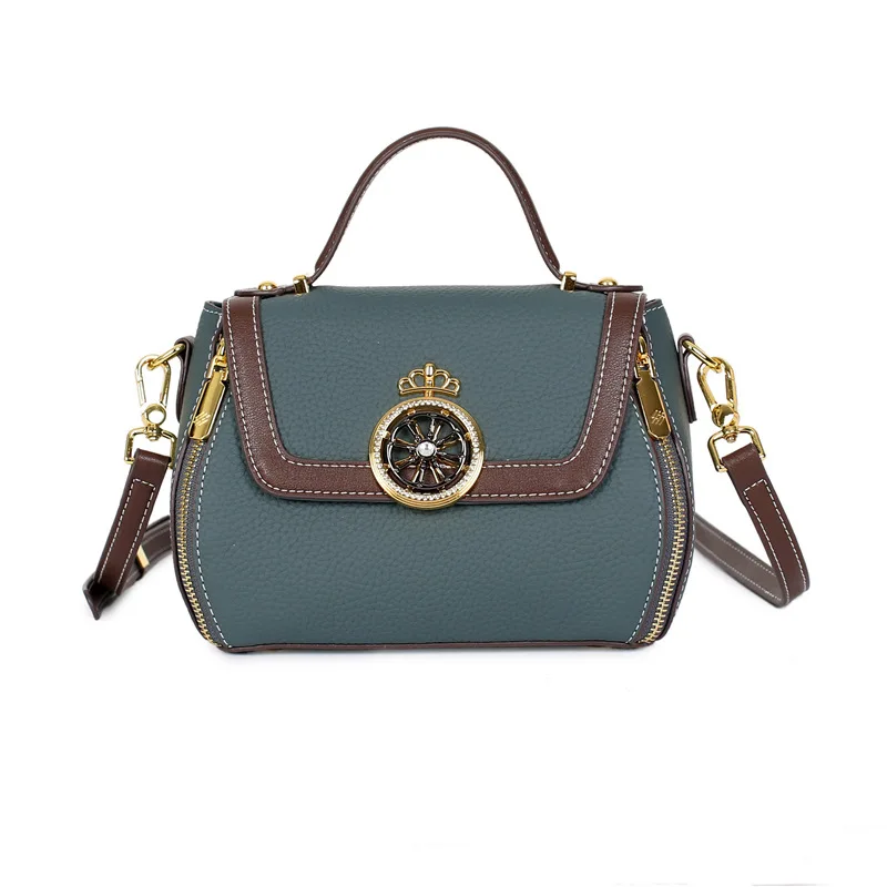 2022 Wholesale Original Design Custom Logo Genuine Leather Fashion Handbags For Women Luxury Dropshipping, Black,blue
2022 Wholesale Original Design Custom Logo Genuine Leather Fashion Handbags For Women Luxury Dropshipping, Black,blue