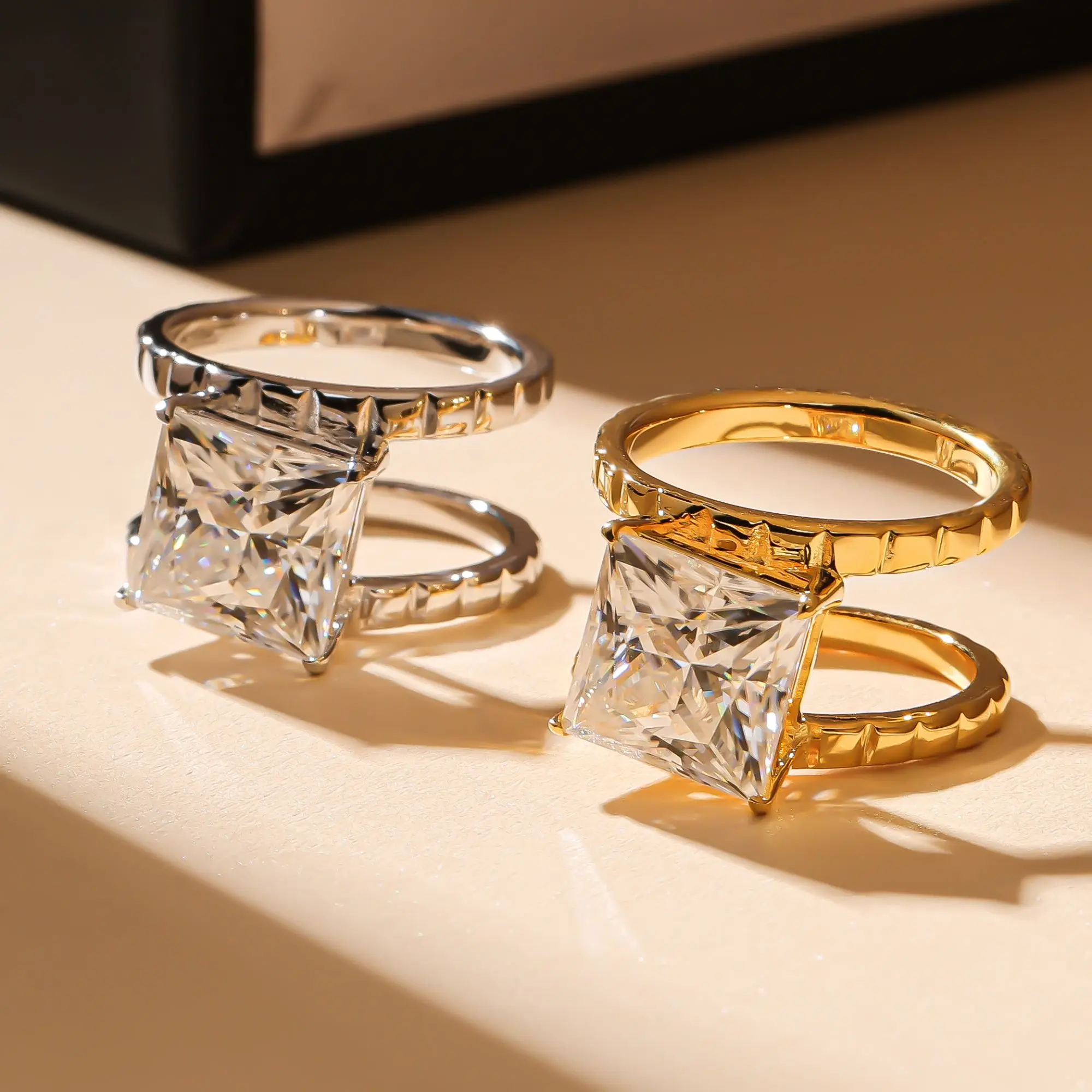 European And American Fashion Simple Ladies Princess Cut Moissanite Ring Sterling Silver Ring
European And American Fashion Simple Ladies Princess Cut Moissanite Ring Sterling Silver Ring