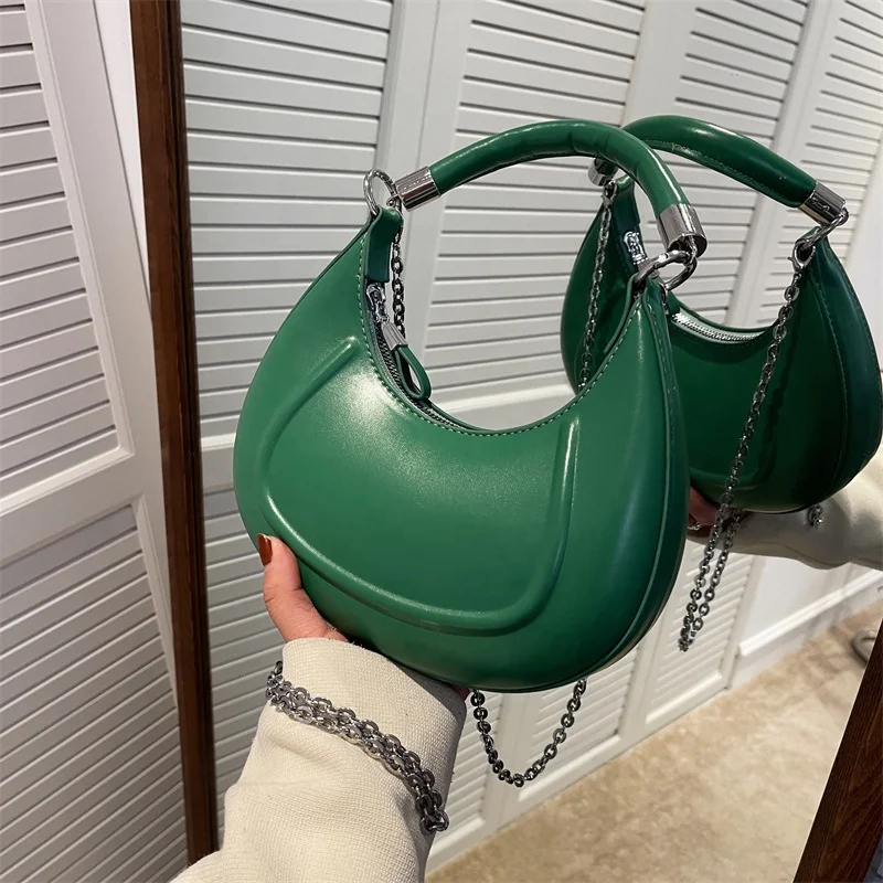 2022 Solid Color PU Drop Shipping Handbags Crossbody Chain Shoulder Small Jelly Tote Bag Customized Women Arm Handbag
2022 Solid Color PU Drop Shipping Handbags Crossbody Chain Shoulder Small Jelly Tote Bag Customized Women Arm Handbag