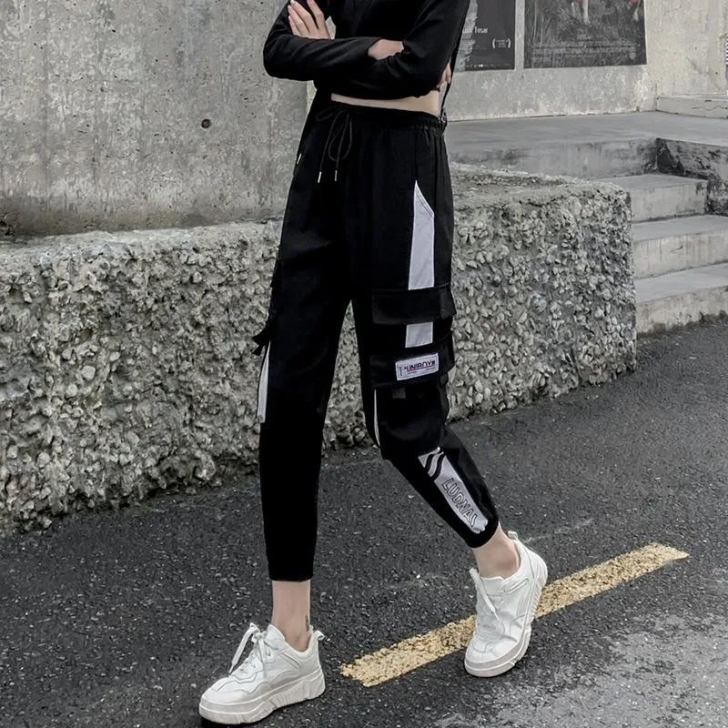 Women Fashion Loose Cargo Pants Women Streetwear Women Casual Trousers Korean Style Ankle-length Jogger Pants 2020, Black purple 
Women Fashion Loose Cargo Pants Women Streetwear Women Casual Trousers Korean Style Ankle-length Jogger Pants 2020, Black purple