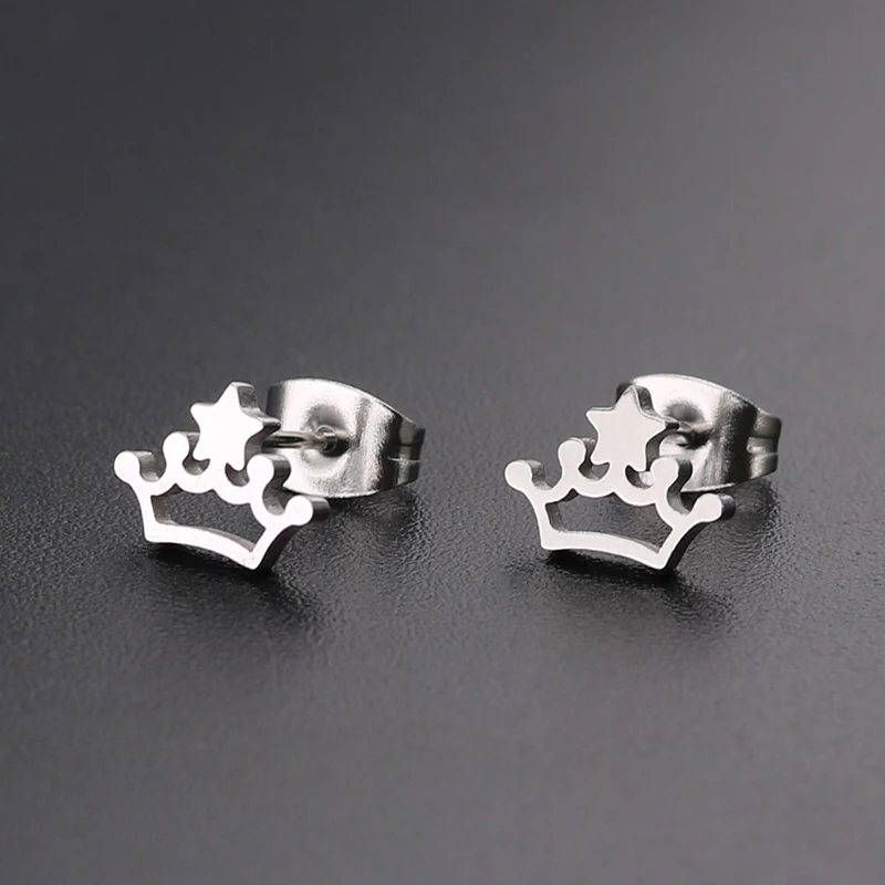Stainless steel crown pentagonal star fine needle earrings simple temperament personality fashion ear jewelry, Silver color
Stainless steel crown pentagonal star fine needle earrings simple temperament personality fashion ear jewelry, Silver color
