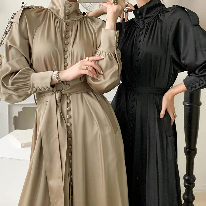 Chic French Sytle Solid Color High Neck Lantern Sleeve Long Dress New Spring Ladies Lace-up Waist Single-Breasted Glossy Dress
Chic French Sytle Solid Color High Neck Lantern Sleeve Long Dress New Spring Ladies Lace-up Waist Single-Breasted Glossy Dress