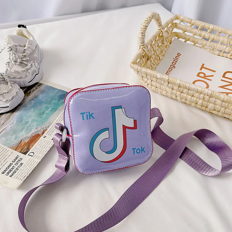 Fashion Bag Tik Tok Bag Cute Kid Jelly Handbag Shoulder Rubber Wallet Crossbody Purses Kid Jelly Bag, 5 colors
Fashion Bag Tik Tok Bag Cute Kid Jelly Handbag Shoulder Rubber Wallet Crossbody Purses Kid Jelly Bag, 5 colors
