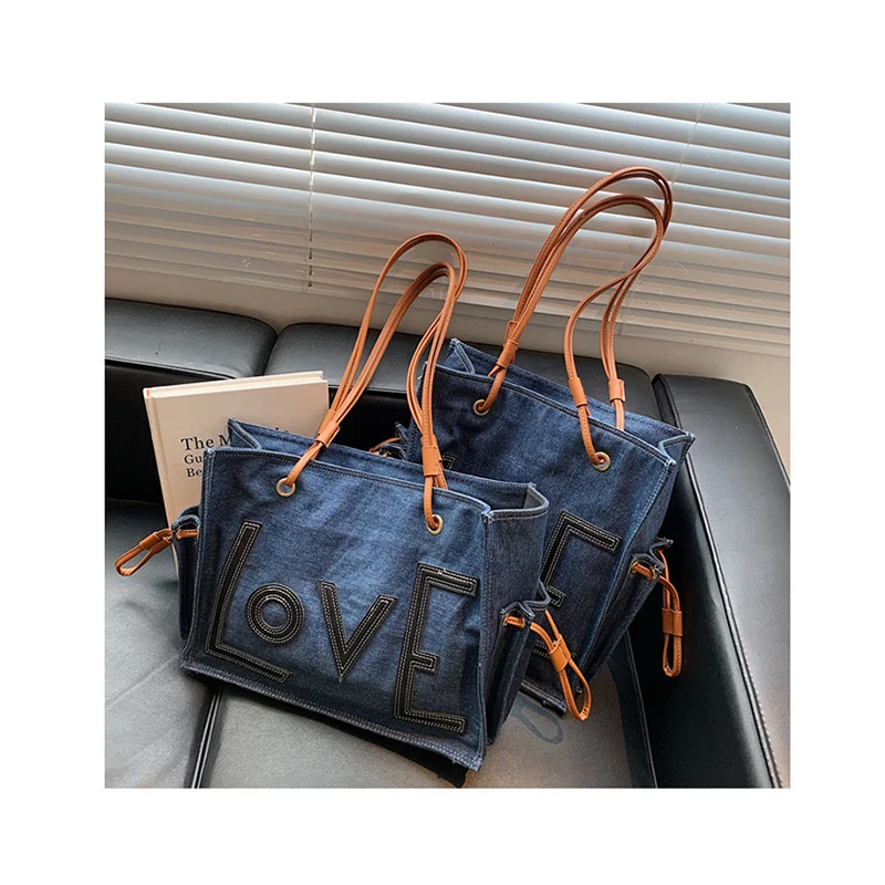 Denim Leather Ladies Fall Winter Handbags Large Capacity Bucket Women Hand Bags Embroidery Letters Handbags for Women Luxury
Denim Leather Ladies Fall Winter Handbags Large Capacity Bucket Women Hand Bags Embroidery Letters Handbags for Women Luxury