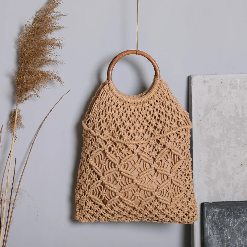 Vintage Retro Chic wooden ring rattan handle Sheer Macrame Tote Cotton Rope Hollow Straw Bags, As below pictures
Vintage Retro Chic wooden ring rattan handle Sheer Macrame Tote Cotton Rope Hollow Straw Bags, As below pictures