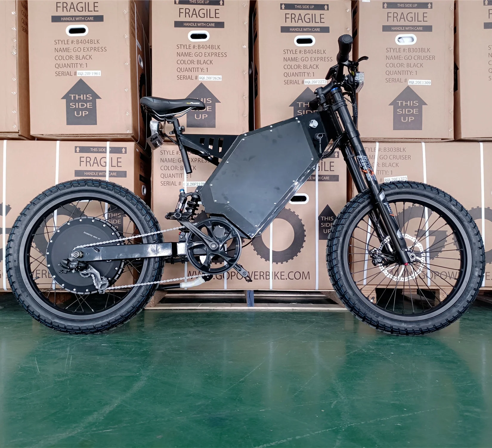 2021 New steath bomber 8000w/ step through ebike/49ah battery charger motorcycles, Black/white/red
2021 New steath bomber 8000w/ step through ebike/49ah battery charger motorcycles, Black/white/red