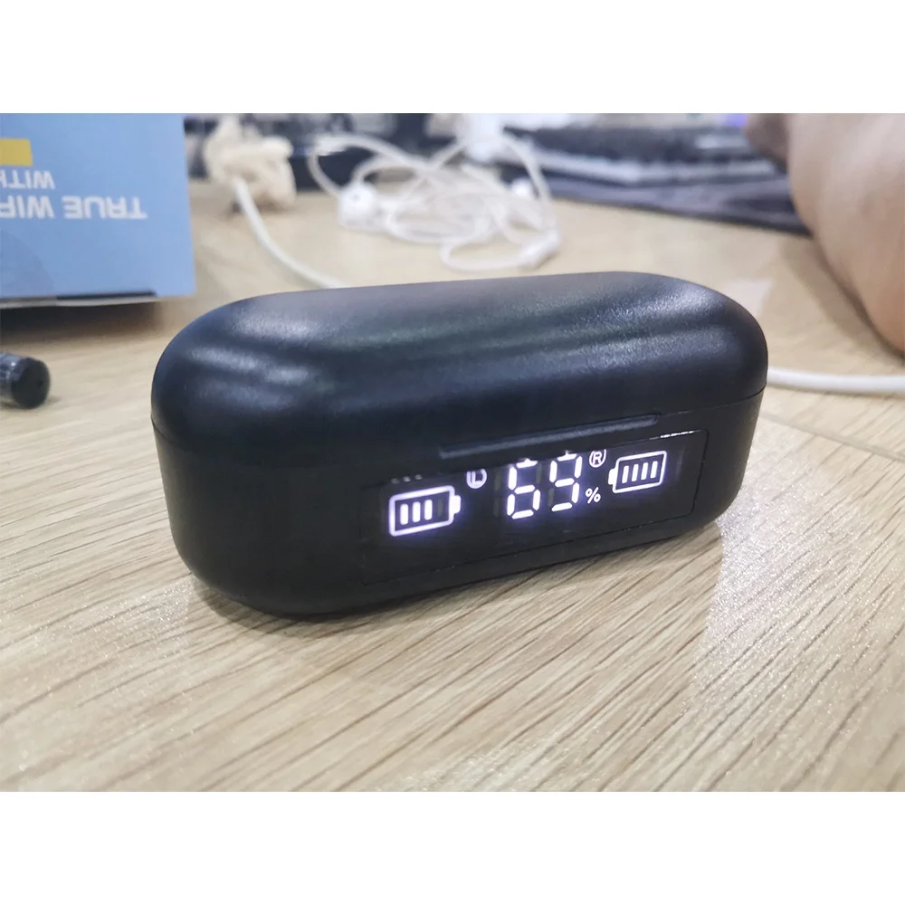 True Wireless Earphone F9-6 TWS Wireless Earbuds Headphone LED Display with Charging box
True Wireless Earphone F9-6 TWS Wireless Earbuds Headphone LED Display with Charging box