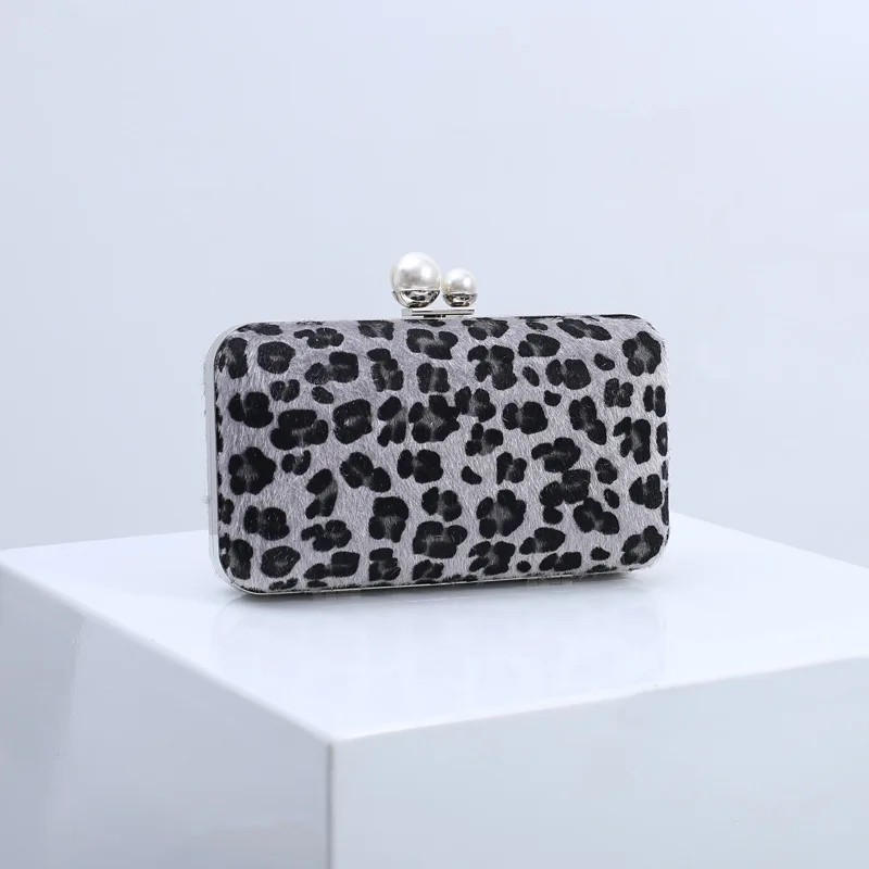 Banquet Retro Vintage Leopard Print Comfort Cute Fashion High Quality Hardware Evening Wedding Party Clutch Purse
Banquet Retro Vintage Leopard Print Comfort Cute Fashion High Quality Hardware Evening Wedding Party Clutch Purse