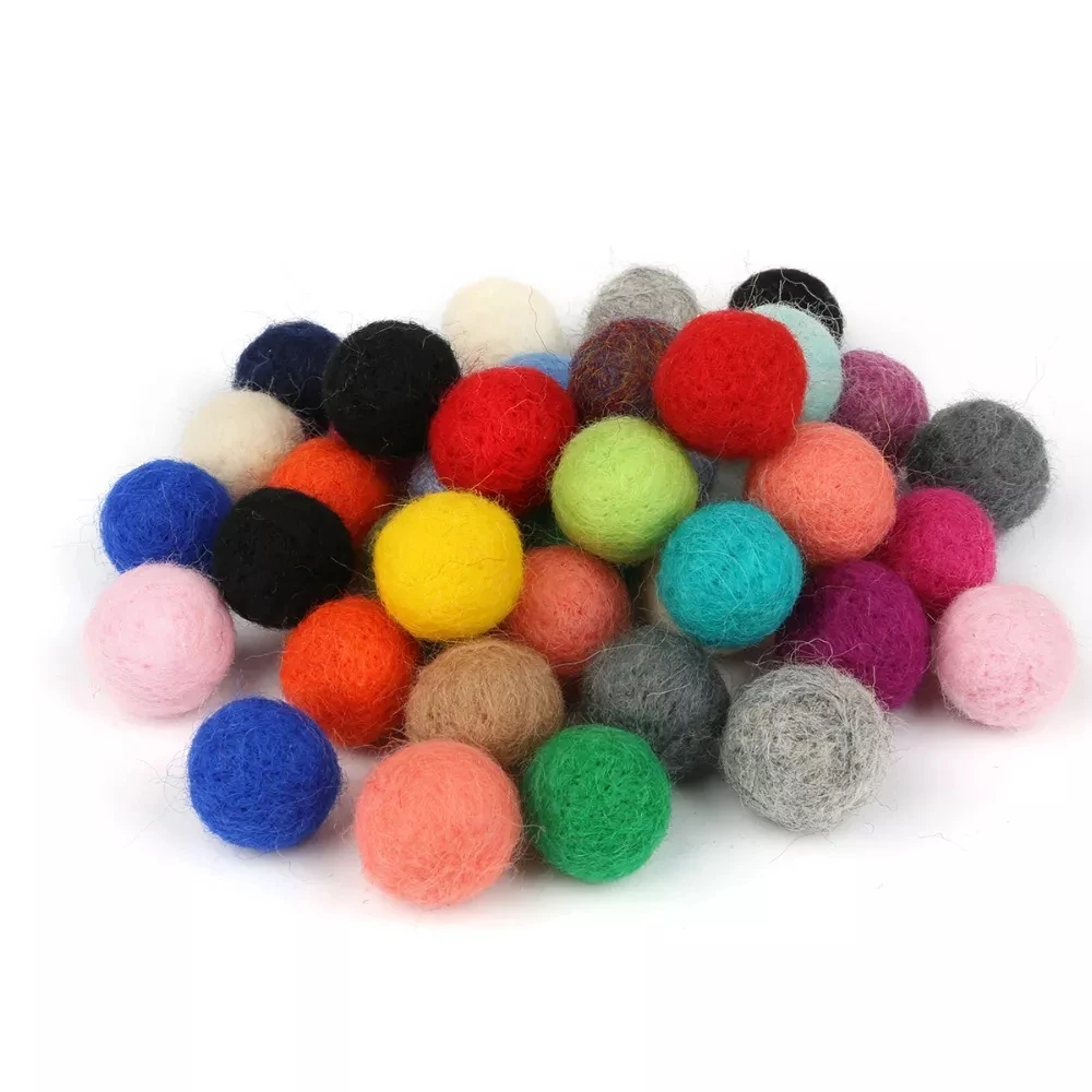 HY 20pcs 100% Wool Felt Ball For DIY Craft Accessory Colorful 20mm Wool Balls Make Nursery Home Decor Kids Baby Room Decoration
HY 20pcs 100% Wool Felt Ball For DIY Craft Accessory Colorful 20mm Wool Balls Make Nursery Home Decor Kids Baby Room Decoration