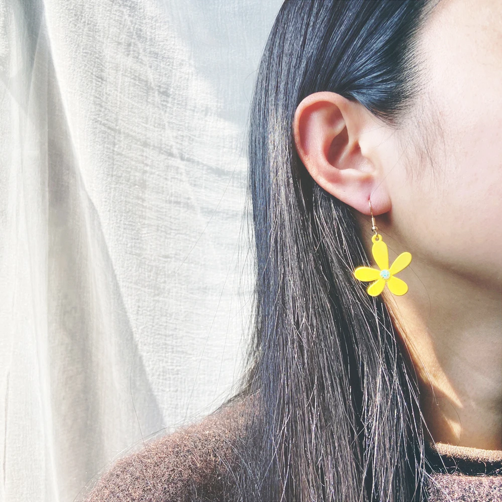 51086 Wholesale 2021 trendy cute earrings acrylic flower stud acetate bloom flower earrings for women
51086 Wholesale 2021 trendy cute earrings acrylic flower stud acetate bloom flower earrings for women