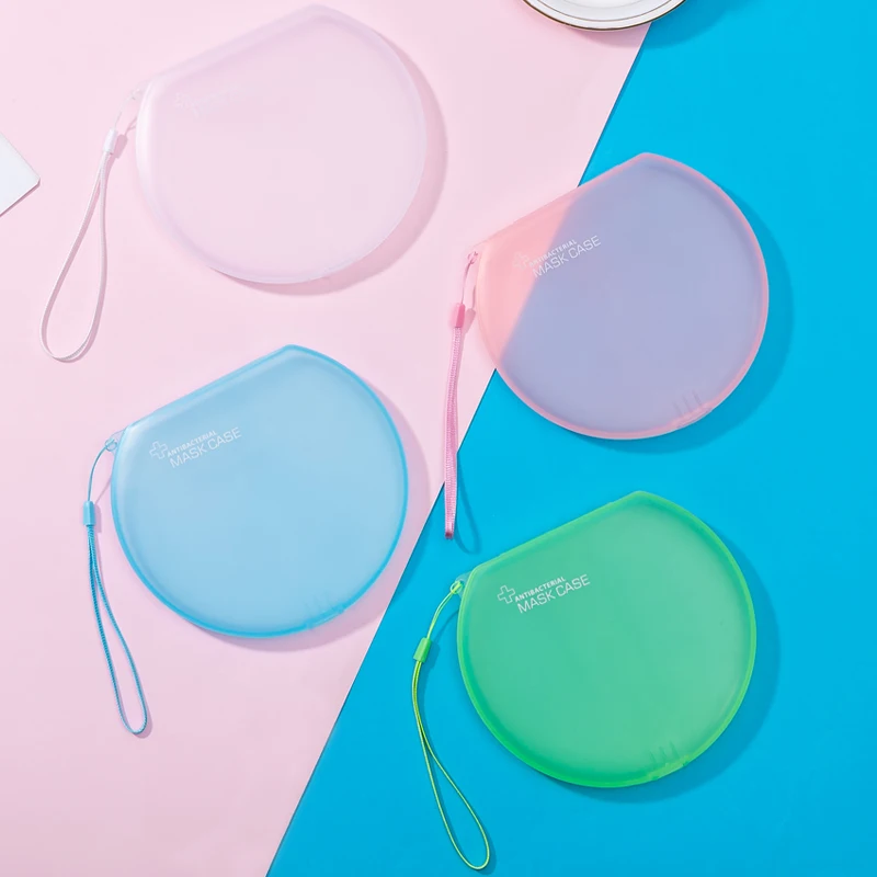 Round Transparent Plastic Case For Face Mask Holder Cases Custom Reusable Portable Mask Case Small Storage Box Bag With Mirror, Customized color
Round Transparent Plastic Case For Face Mask Holder Cases Custom Reusable Portable Mask Case Small Storage Box Bag With Mirror, Customized color