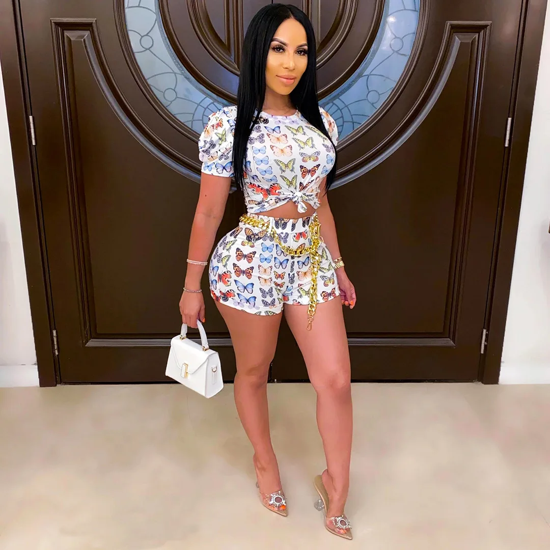 2020 NEW ARRIVAL short sleeve round neck two piece set top and shorts butterfly print 2 piece women clothing
2020 NEW ARRIVAL short sleeve round neck two piece set top and shorts butterfly print 2 piece women clothing