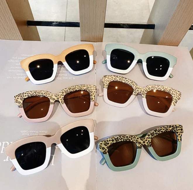 2021 New Anti-UV Two Tone Vintage Kids Sunglasses Toddler Gafas De Sol Oculos Infantil, 6 colors
2021 New Anti-UV Two Tone Vintage Kids Sunglasses Toddler Gafas De Sol Oculos Infantil, 6 colors