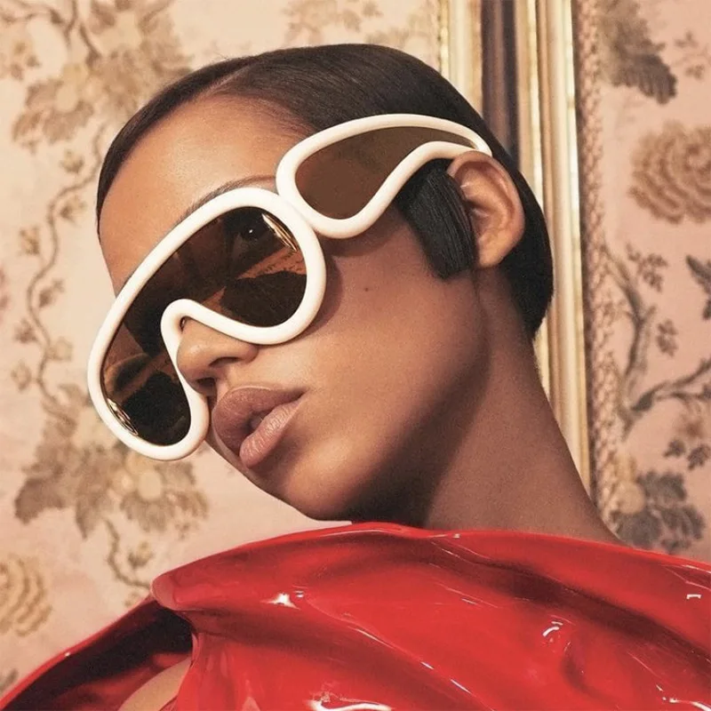 3950 Fashion Wave Mask Sunglasses for Women Men Oversized Silver Mirrored Futuristic Shield Sun Glasses Designer Style
3950 Fashion Wave Mask Sunglasses for Women Men Oversized Silver Mirrored Futuristic Shield Sun Glasses Designer Style