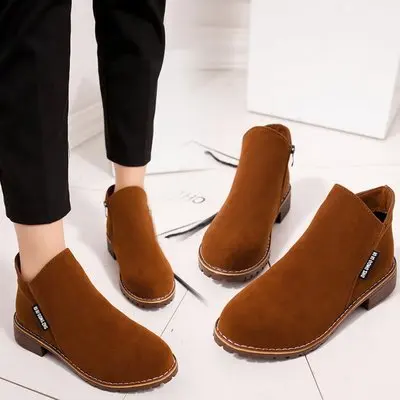 Autumn and winter new women's boots side zipper short boots women's low-heeled low-tube's boots
Autumn and winter new women's boots side zipper short boots women's low-heeled low-tube's boots
