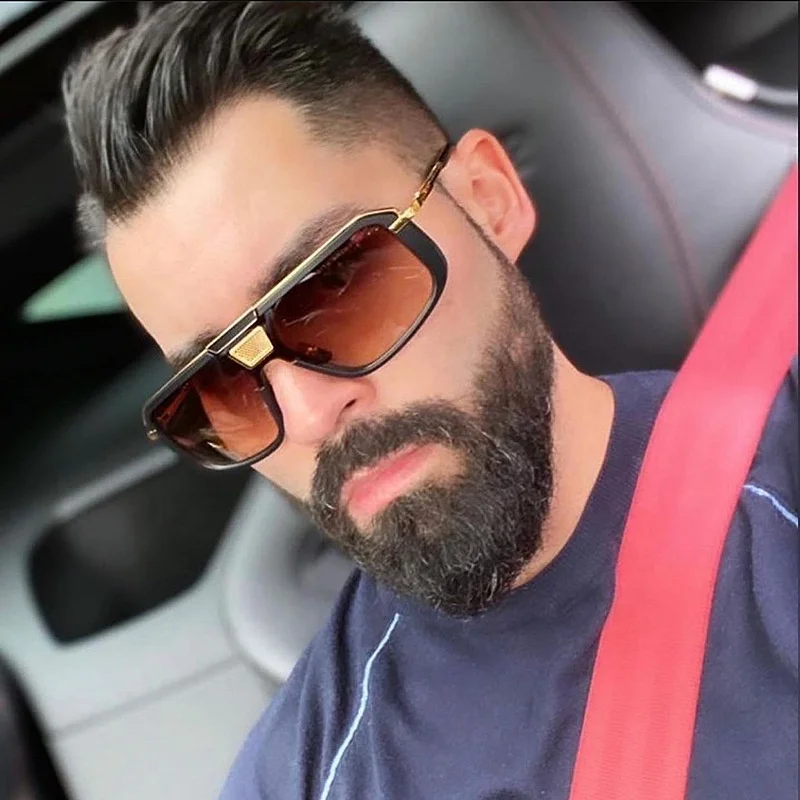 2022 New Style Retro Squared Sunglass Luxury Designer Oversized Mens Sun Glasses Customized Shades One Piece Women Sunglasses
2022 New Style Retro Squared Sunglass Luxury Designer Oversized Mens Sun Glasses Customized Shades One Piece Women Sunglasses